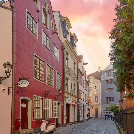 Authentic Old Town 2br Next To St.peter Church With Amazing View アパート リガ