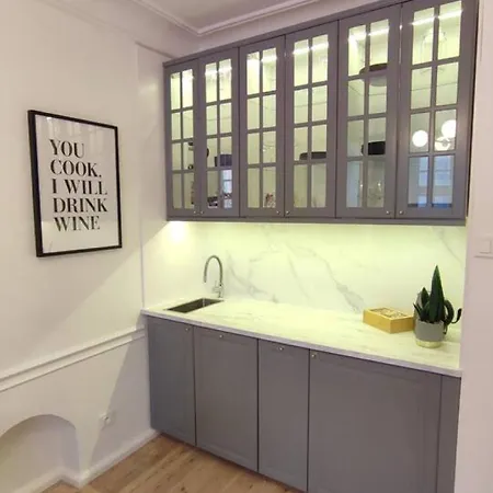 Authentic Old Town 2br Next To St.peter Church With Amazing View