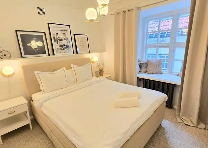 Authentic Old Town 2br Next To St.peter Church With Amazing View * Рига