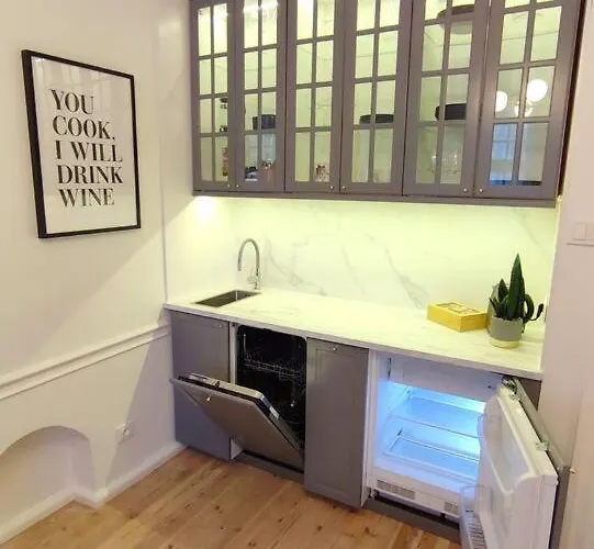 Authentic Old Town 2br Next To St.peter Church With Amazing View