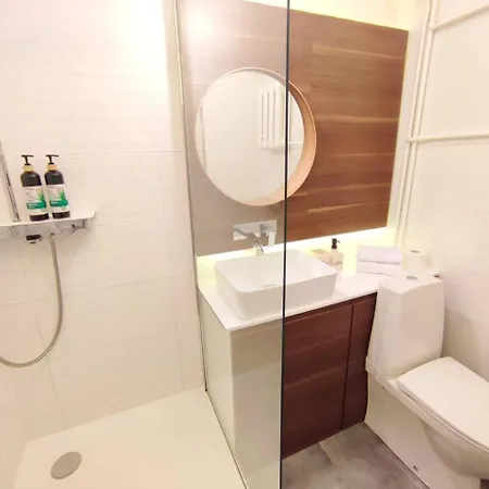 公寓 Authentic Old Town 2br Next To St.peter Church With Amazing View *